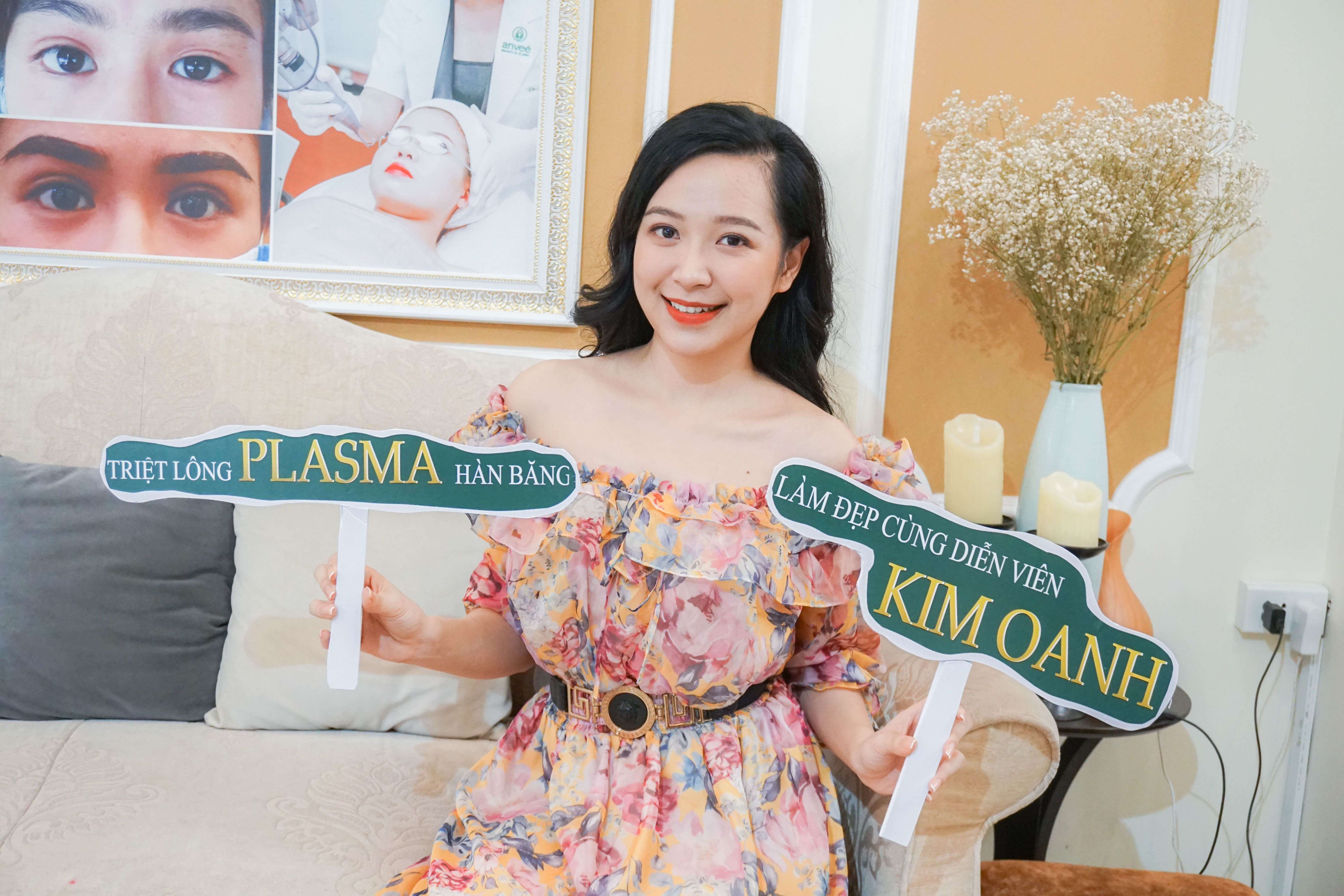 DIỄN VIÊN KIM OANH - “CÔ GÁI TRONG THÀNH PHỐ” NAY ĐÃ ĐẾN ANVEÉ ĐỂ TRIỆT LÔNG.